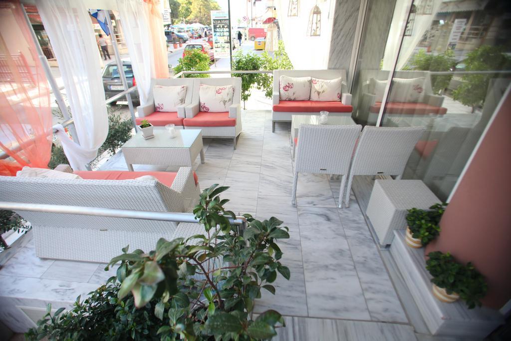 Hotel Mallas Nea Kallikrateia Exterior photo