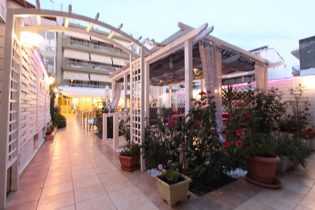 Hotel Mallas Nea Kallikrateia Exterior photo